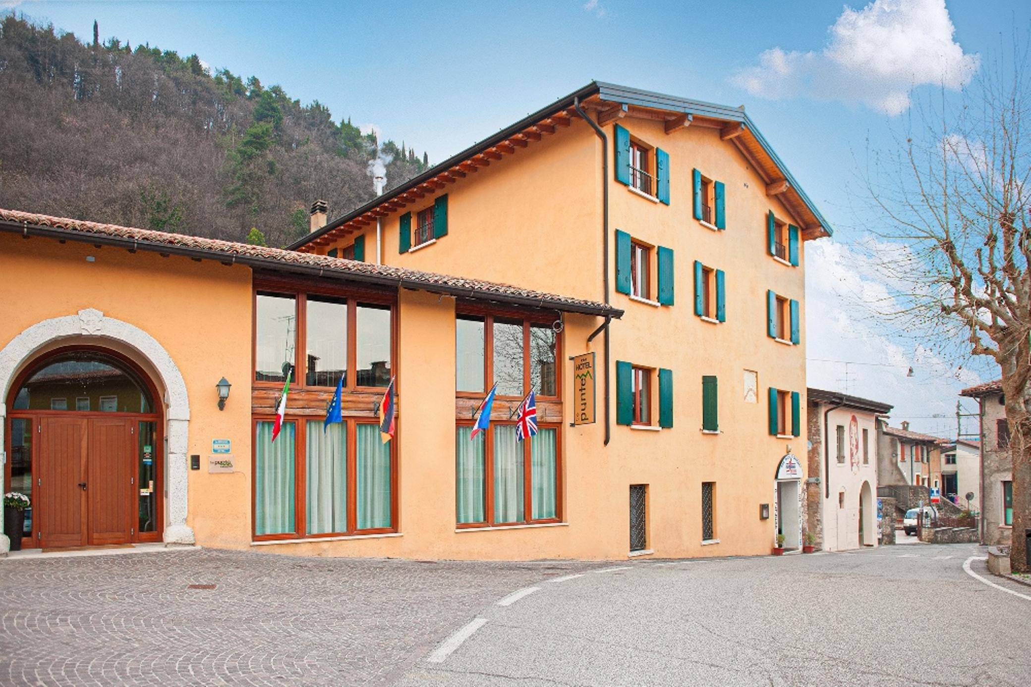 Hotel Tre Punte 가르냐노 외부 사진